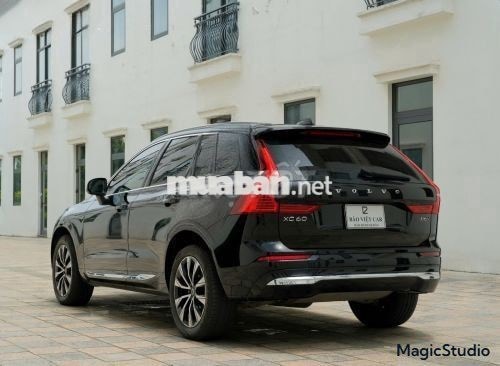 Xe Volvo XC60 Ultimate Bright B6 AWD 2024