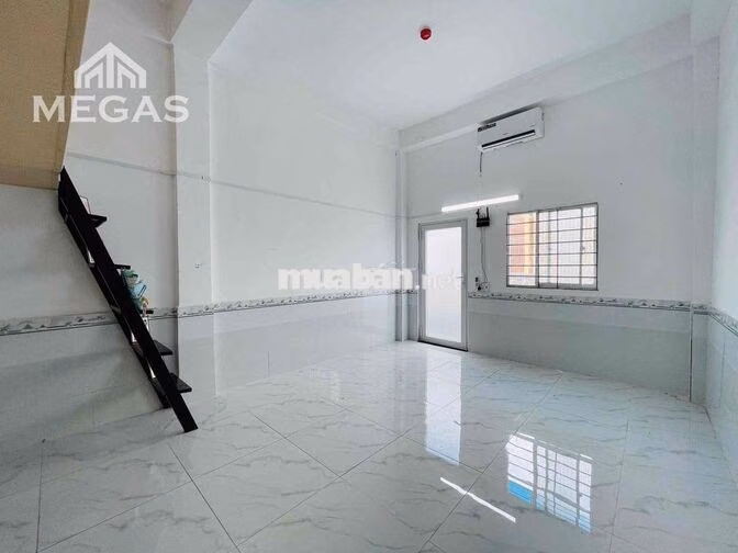 CHO THUÊ CĂN HỘ GÁC CAO RỘNG GẦN 45M2 Ở ĐƯỢC 4NG_4XE GẦN ĐH MỞ GIA PHÚ