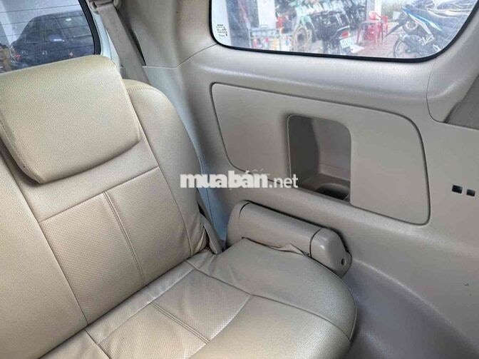 Toyota Innova 2.0G 2010 Số sàn Bạc