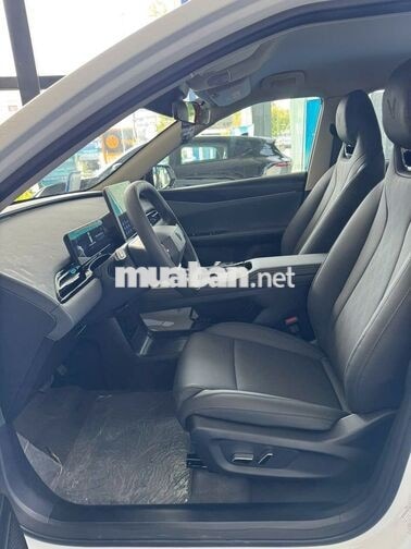 VF8 All new, áp Voucher Lux SA 80t, còn 699t