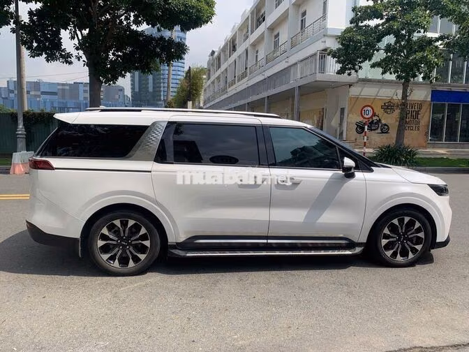 Kia Carnival Signature 2021 Trắng 7 chỗ 114.000 km