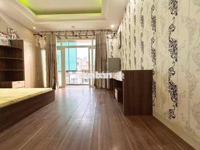 🏵️ Nhà Tớ - Cho Thuê STUDIO BANCONY tách bếp - rất to ở Chu Văn An - BT