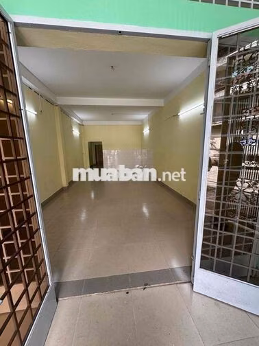 Mặt tiền kinh doanh Nhà nguyên căn, khu chung cư RISTAR Hòa Bình