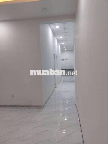 Nhà 5❌14 cấp 4 mới đẹp 2pn 1wc hẻm 3 gác gần nhà thờ lạc quang