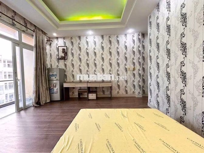 🏵️ Nhà Tớ - Cho Thuê STUDIO BANCONY tách bếp - rất to ở Chu Văn An - BT