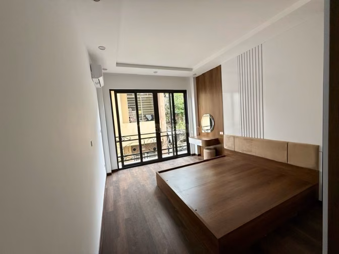 NHÀ MỚI HOÀNG HOA THÁM TÂY HỒ 5T QUY HOẠCH RA SÁT PHỐ GIÁ NHỈNH 9 TỶ