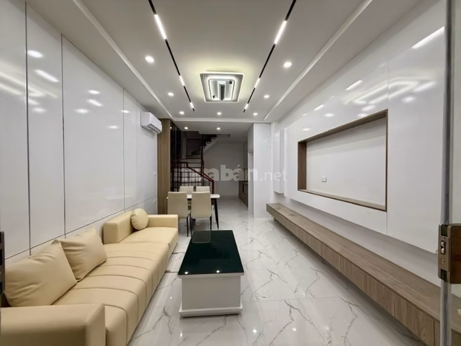 NHÀ MỚI HOÀNG HOA THÁM TÂY HỒ 5T QUY HOẠCH RA SÁT PHỐ GIÁ NHỈNH 9 TỶ