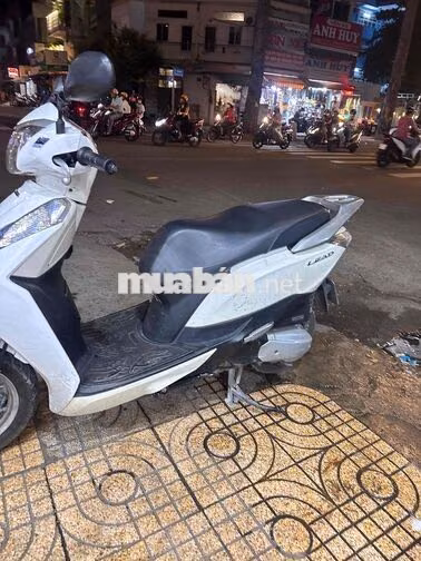 Honda Lead 125 Trắng