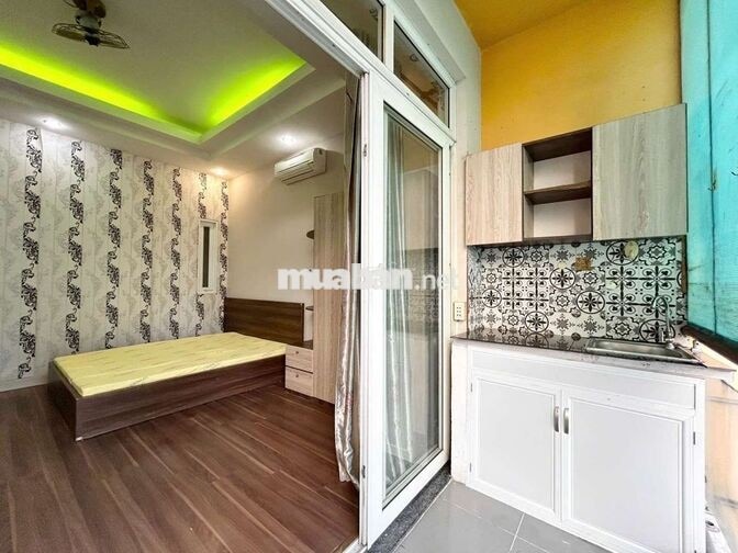 🏵️ Nhà Tớ - Cho Thuê STUDIO BANCONY tách bếp - rất to ở Chu Văn An - BT