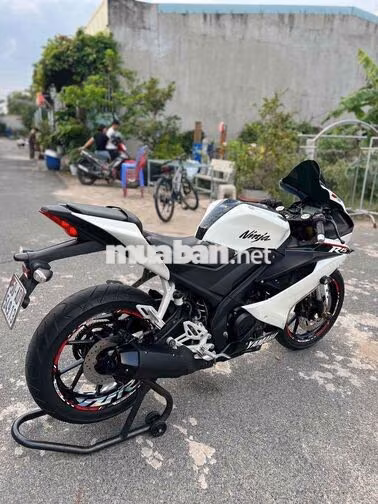 Yamaha R15 V3 2021 Trắng