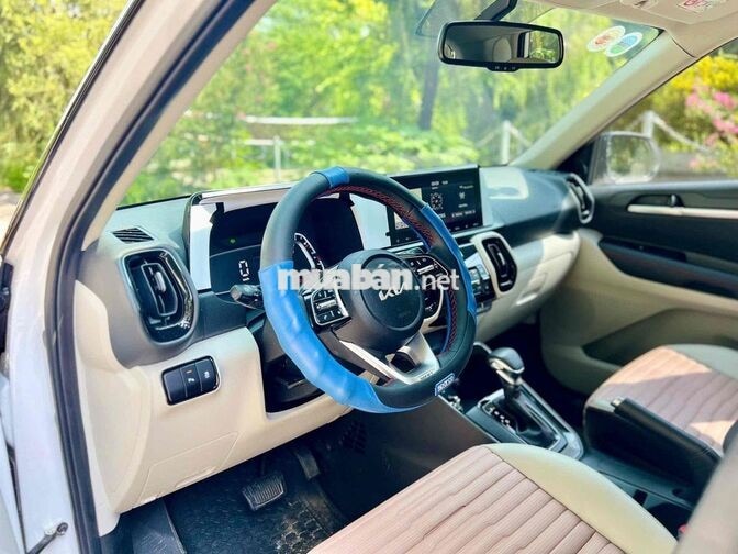 Kia Sonet Premium 1.5 AT sản xuất 2023 siêu lướt