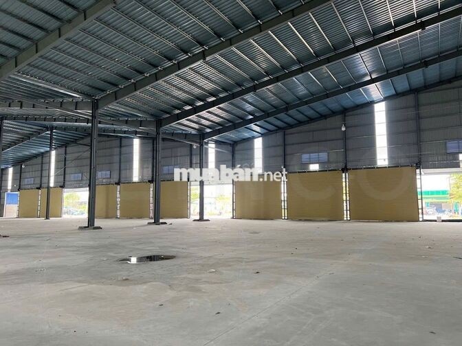 Kho xưởng bãi 2.200 m² có PCCC tự động và điện 3 pha, lộ Container