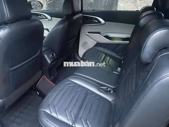 Kia Carens 2025 Luxury Đen 7 chỗ 7000km