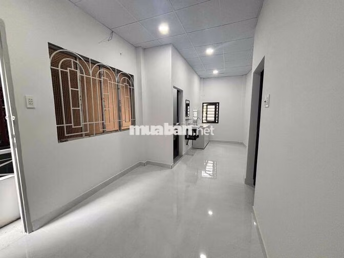 CHÍNH CHỦ CHO THUÊ - PHÒNG MỚI XÂY - LÝ THÁI TỔ TRUNG TÂM QUẬN 10