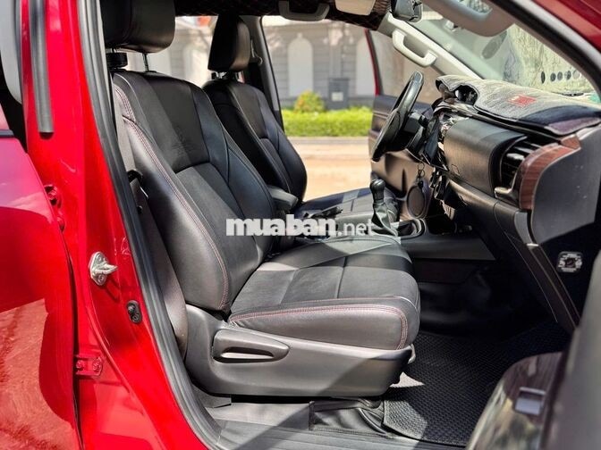 Toyota Hilux 2021 2.4 4x2 MT Đỏ