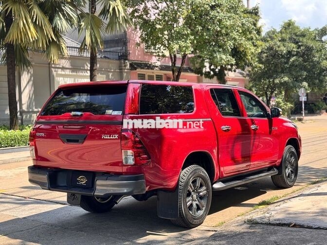 Toyota Hilux 2021 2.4 4x2 MT Đỏ
