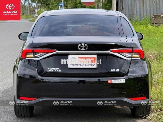 Toyota Corolla Altis 1.8V (CVT) 2022 CHÍNH HÃNG