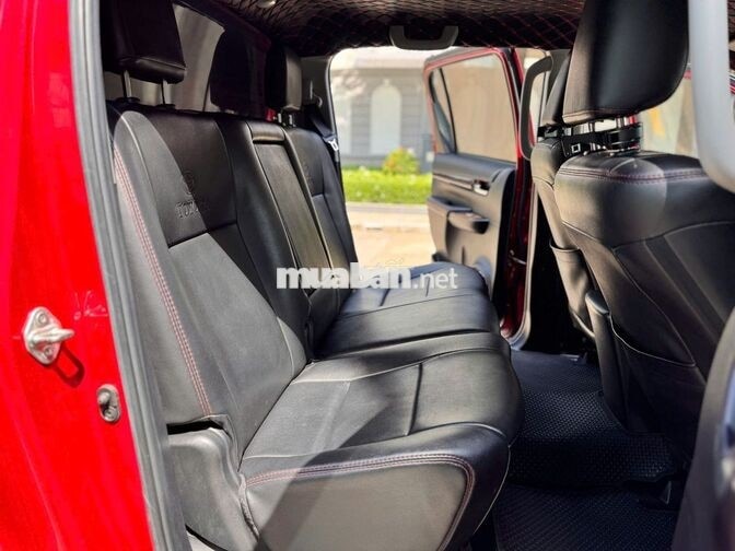Toyota Hilux 2021 2.4 4x2 MT Đỏ