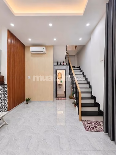 Chính chủ bán nhà hẻm 8/... Hồ Hảo Hớn Q.1 - Ngang 6m x 5m chỉ 5,7 tỷ