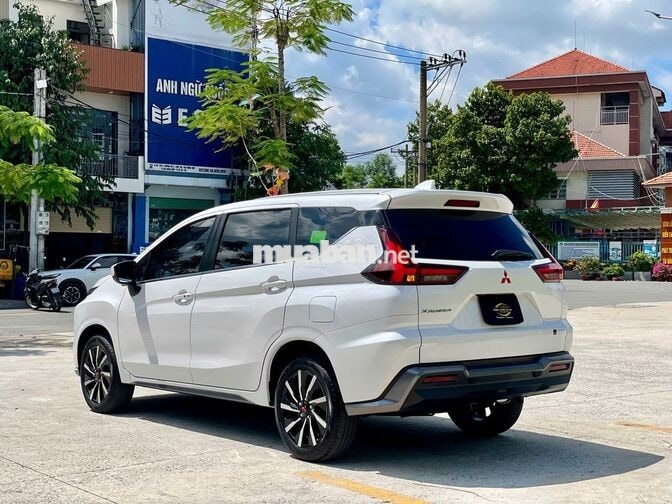 Mitsubishi Xpander 1.5 Premium 2026 Trắng