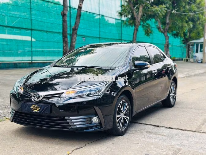 Toyota Altis 1.8G 2019 Đen 62000 km