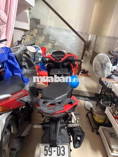 cần bán xe nhà Winner X 21 biển sg ,zin, khoá smk