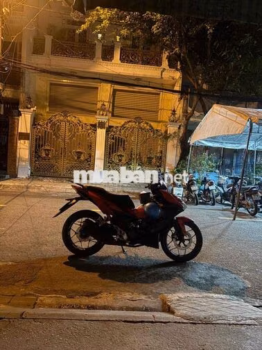 cần bán xe nhà Winner X 21 biển sg ,zin, khoá smk