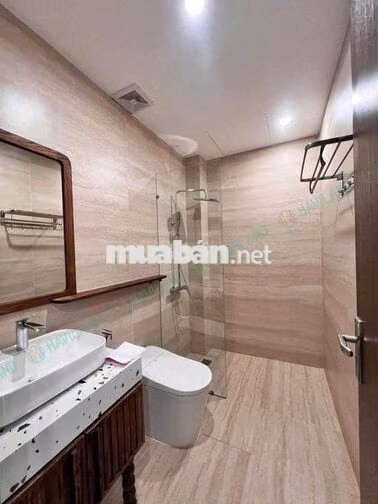 🏠 CHO THUÊ CĂN HỘ 1 PHÒNG NGỦ, CÓ BAN CÔNG & HỒ BƠI – SƠN TRÀ