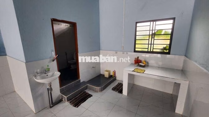 Cho thuê kiot ngay cổng chào suối đá