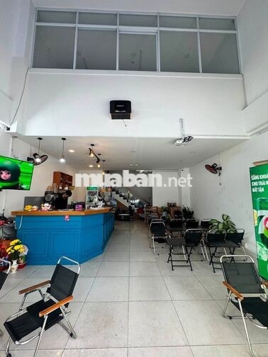[LÀM NGAY, FREE ĐÀO TẠO] NHÂN VIÊN PHỤC VỤ & PHA C