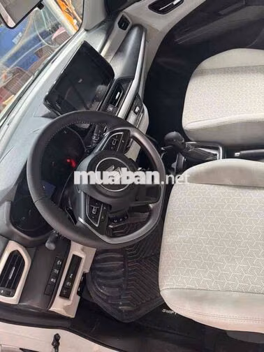 Suzuki Swift 2025 Hybrid Trắng 7000km