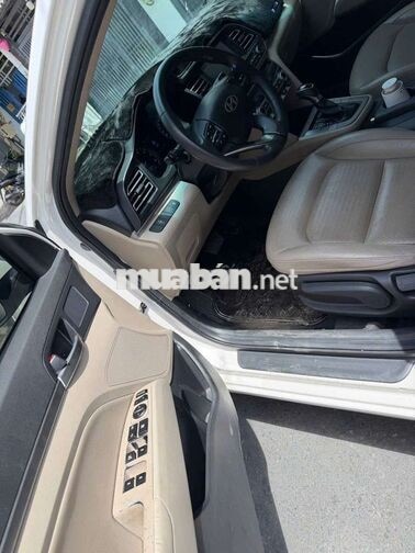 Hyundai Elantra 2021 1.6 Tự động Trắng 85.000 km