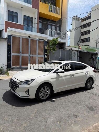 Hyundai Elantra 2021 1.6 Tự động Trắng 85.000 km