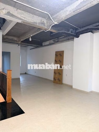 Cho thuê Nguyên căn 4 tầng ShopHouse Manor Crown - đã nâng nền 