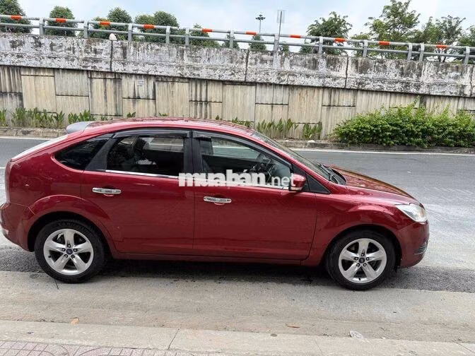 Ford Focus 2012 Đỏ tự động ( xe giáo viên chạy kỹ