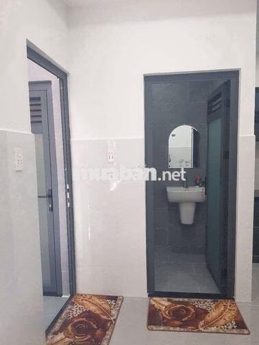 Nhà 2tầng 5❌20 đối diện trường học 3pn2wc tiện ở và kd buôn bán giá tl