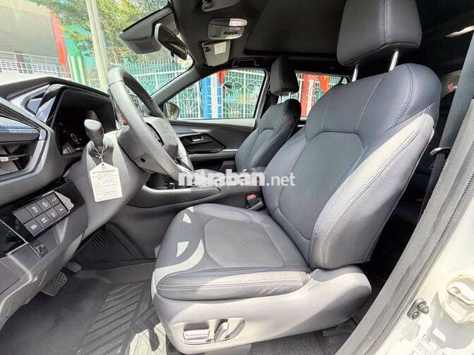 YARIS CROSS HEV 2025, NH HỖ TRỢ 70% LS ƯU ĐÃI T8