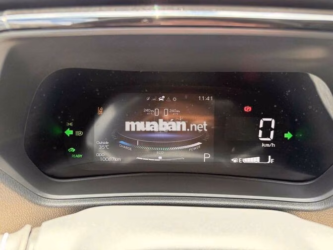 Toyota Yaris Cross HEV 2025 Trắng Hybrid 9.977 km