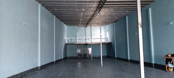 Cho Thuê Nhà Xưởng MT Đường Nhựa DT 11m x 45m 