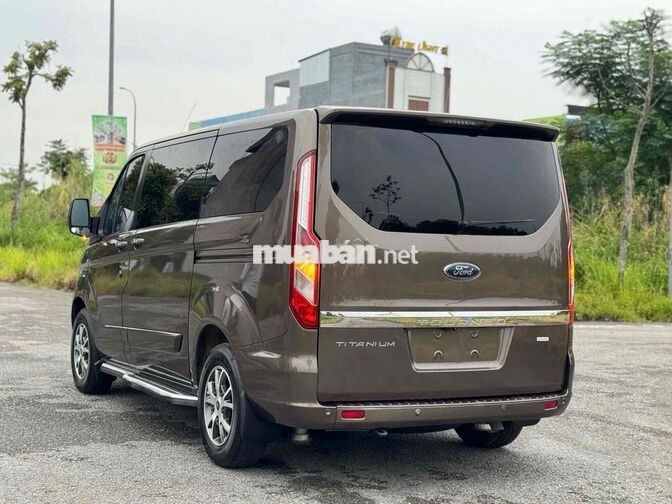 Ford Tourneo Titanium 2019 Nâu 7 chỗ