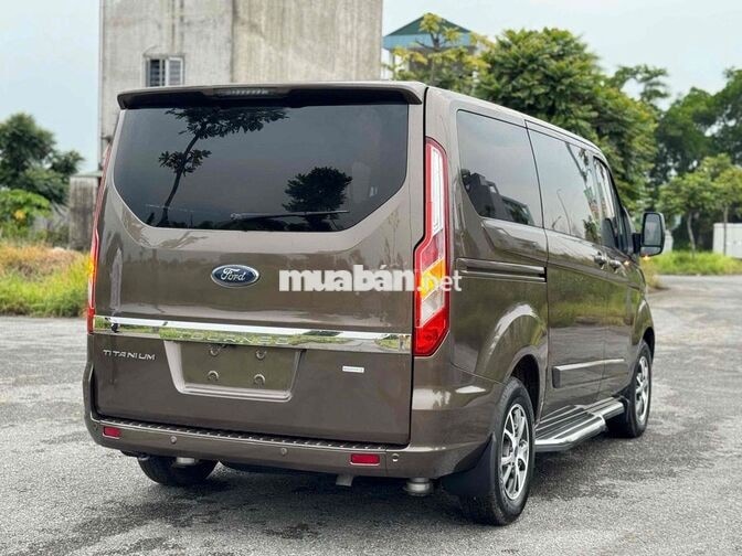 Ford Tourneo Titanium 2019 Nâu 7 chỗ