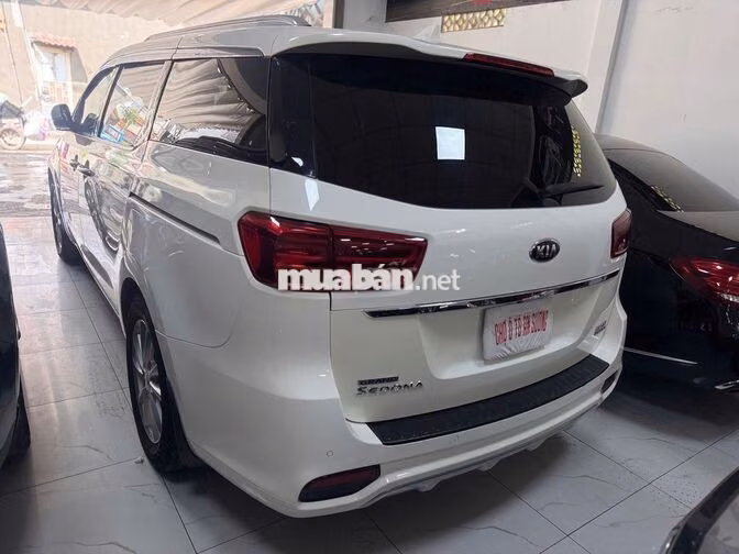 Kia Sedona 2020 bản full dầu Trắng 7 chỗ