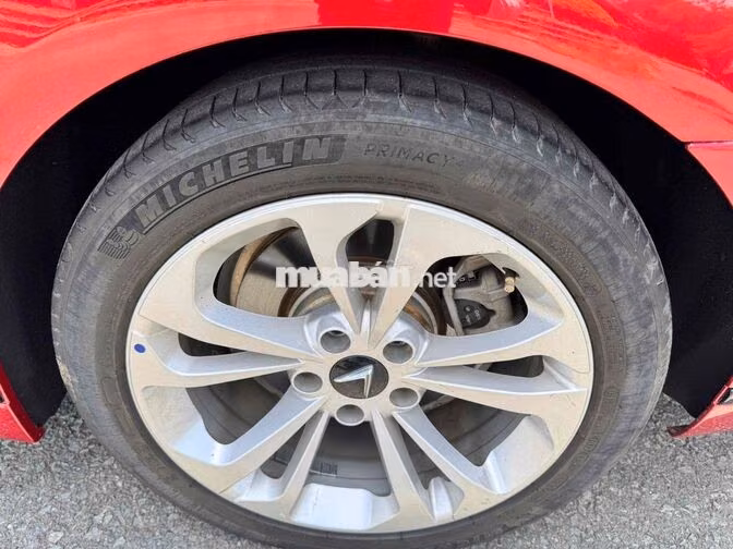 VinFast Lux A2.0 2021 Base Đỏ 50.000km