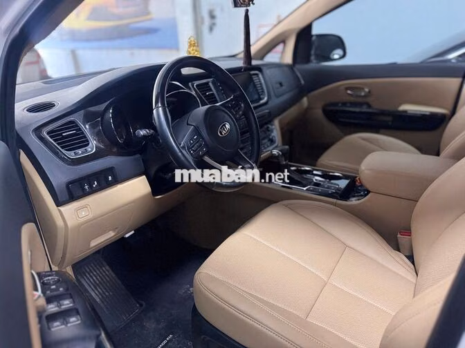 Kia Sedona 2020 bản full dầu Trắng 7 chỗ