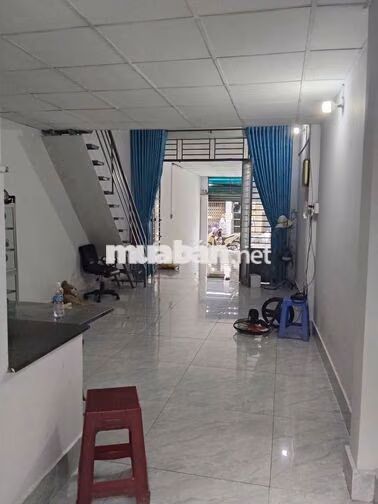 Cho thuê nhà mặt tiền Tân Thới Nhất , 4x15m, giá 8 triệu/tháng