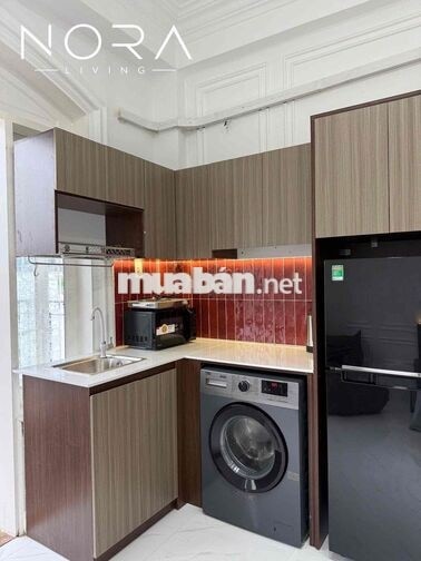 CHO THUÊ CĂN HỘ BAN CÔNG NGAY QUẬN 10 - CẠNH ĐẠI HỌC UEH QUẬN 10