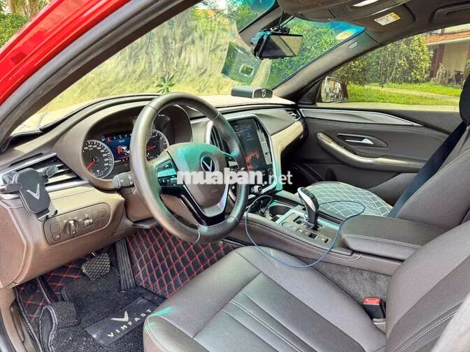 VinFast Lux A2.0 2021 Base Đỏ 50.000km