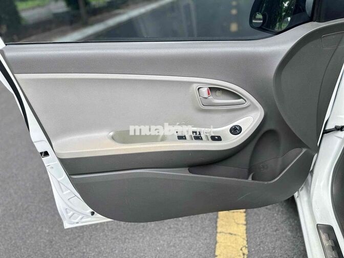 Kia Morning Trắng Số sàn 5 chỗ