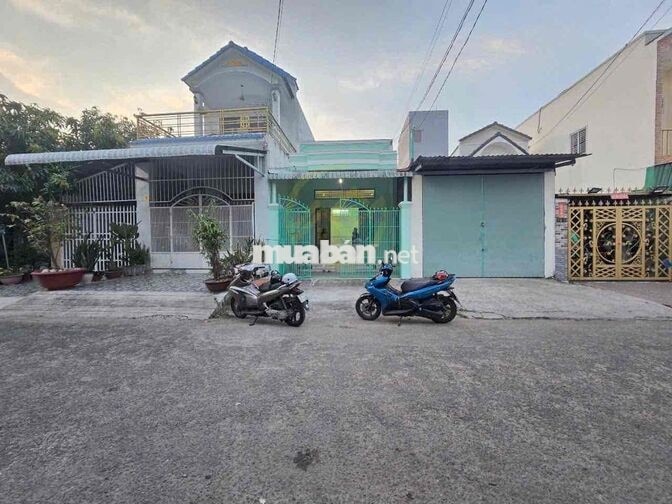 Nhà 2pn oto đậu trước nhà gần Chợ Nổi Cái Răng