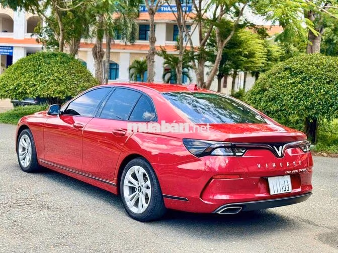 VinFast Lux A2.0 2021 Base Đỏ 50.000km